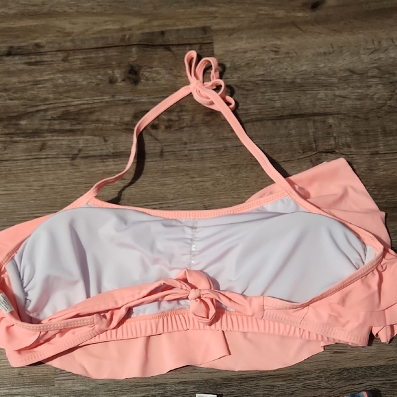 Pink Ruffle Bikini Set with Leaf Print - Picture 4 of 5